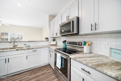 9-web-or-mls-3028 White Cloud Circle (30