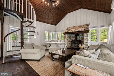 1034 Manatawny Rd, Boyertown, PA 19512 - photo 4