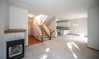 1408 McAndrews Rd E unit 8, Burnsville, MN 55337 - photo 5