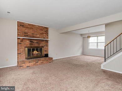 909 Truro Ln, Crofton, MD 21114 - photo 6