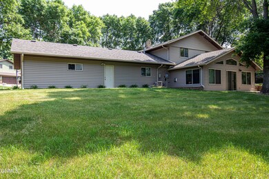 2104 3rd St NE, Jamestown, ND 58401 - photo 6