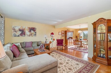 833 Serben Dr, Cincinnati, OH 45233 - photo 4