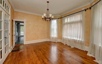 Dining Room (2)