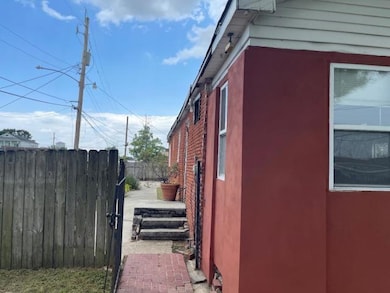 9102 Oleander St, New Orleans, LA 70118 - photo 2