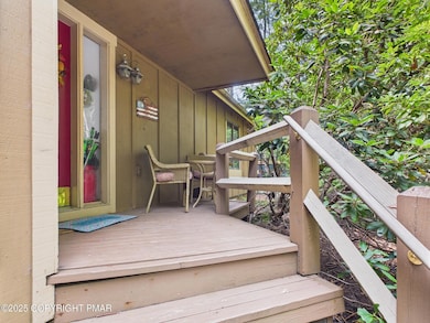 CAM03442G0-PR0166-STILL005