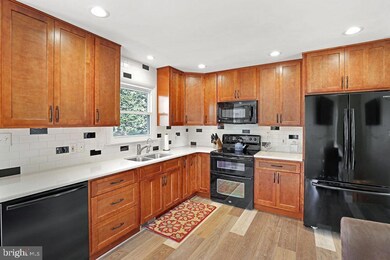 565 Sunnyside Ln, Bear, DE 19701 - photo 7