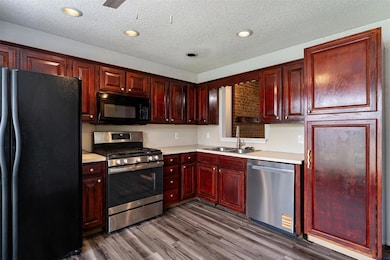 2224 NE 8th St, Moore, OK 73160 - photo 7