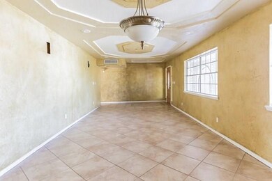 10728 Alta Loma Dr, El Paso, TX 79935 - photo 4