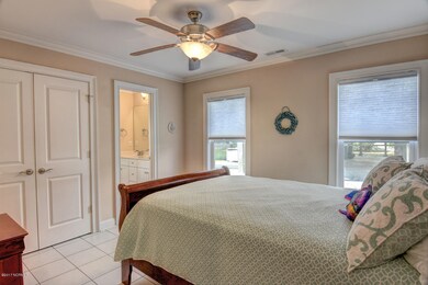 217 Fort Fisher Blvd N Kure-large-003-1-
