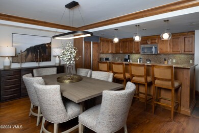 CampHale_Kitchen