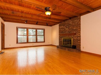 84 Hampton Rd, Leicester, NC 28748 - photo 5