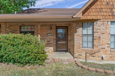 122 Bull Durham Rd, Wills Point, TX 75169 - photo 2