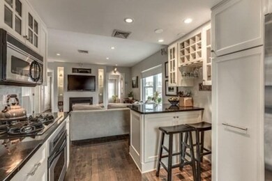 141 O St unit 3, Boston, MA 02127 - photo 2