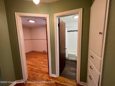 1023 N Verlinden Ave, Lansing, MI 48915 - photo 7