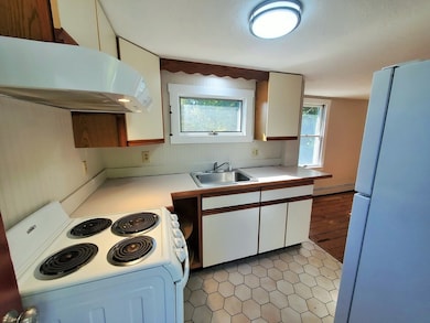16R Indian St unit 16R, Carver, MA 02330 - photo 4