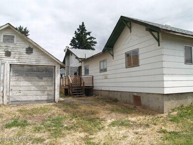 Garage & Rear of Home
