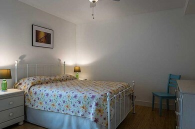 17 Boughton Rd, Newport, RI 02840 - photo 4