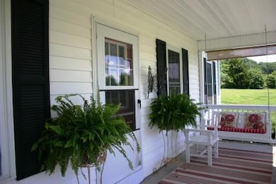 804 Bluestocking Hollow Rd, Shelbyville, TN 37160 - photo 4