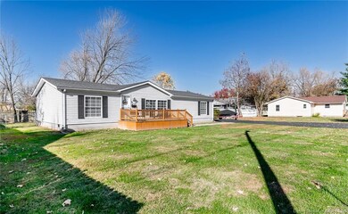 1048 N 1st St, Austin, IN 47102 - photo 3