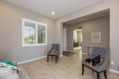 9) FORMAL DINING