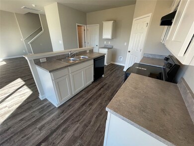 883 E Sparrow Cir, Fayetteville, AR 72701 - photo 7