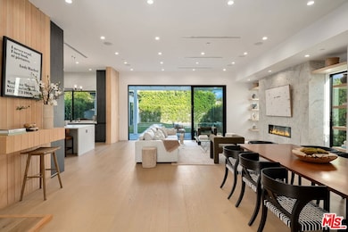 4532 Calhoun Ave, Sherman Oaks, CA 91423 - photo 3