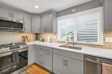 84 Hawthorne Village Rd unit U414, Nashua, NH 03062 - photo 6