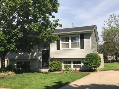 298 S Chase Dr, Crown Point, IN 46307 - photo 3