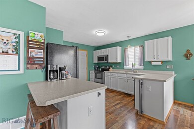 Bar seating off kitchen