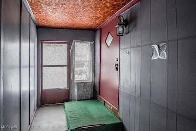 7192 Middlebranch Ave NE, Canton, OH 44721 - photo 2