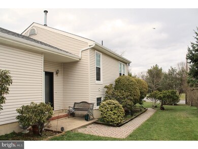 2 Sandpiper Ln, Dayton, NJ 08810 - photo 5