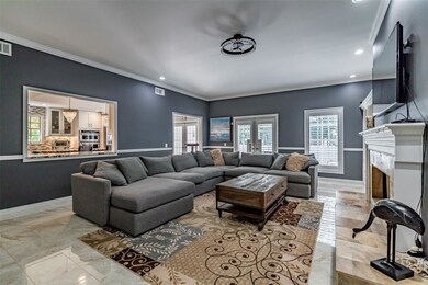 165 Barbados Ave, Tampa, Fl 33606 - Living Room