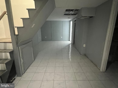 6526 Keystone St, Philadelphia, PA 19135 - photo 5