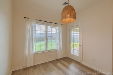 Kitchen nook w designer lighting