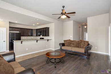 4602 Sugar Hollow Ln, Addis, LA 70710 - photo 2