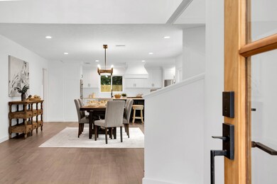 10219 Cedar Creek Dr, Houston, TX 77042 - photo 4