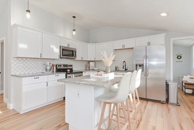 10 Circuit Dr, Rehoboth, MA 02769 - photo 2