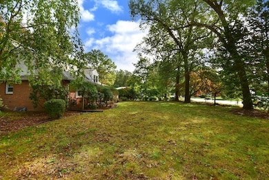 757 Shaker Rd, Longmeadow, MA 01106 - photo 3