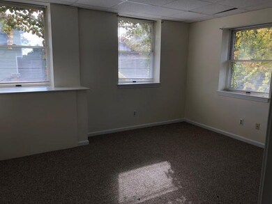 100 Trapelo Rd unit 4, Waltham, MA 02452 - photo 7