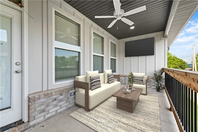 827 Mueller Way, Prairie Grove, AR 72753 - photo 6