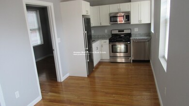 28 Cooper St unit 2, Boston, MA 02113 - photo 4