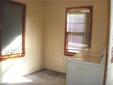 111 W Pulaski St, Shawnee, OK 74804 - photo 6