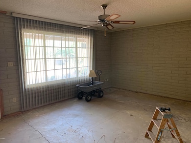 Front Living Room2 JPG