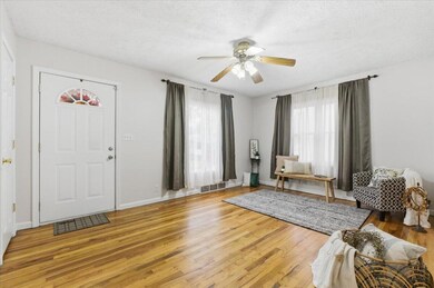 2837 6th Ave, Council Bluffs, IA 51501 - photo 5