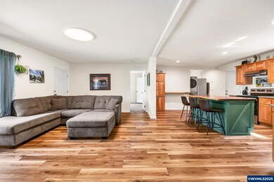 130 Gates Hill Rd, Gates, OR 97346 - photo 4