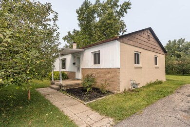 1846 Ferris Road-2