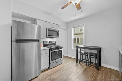 115 Harborview Ave unit 1st, Bridgeport, CT 06605 - photo 4