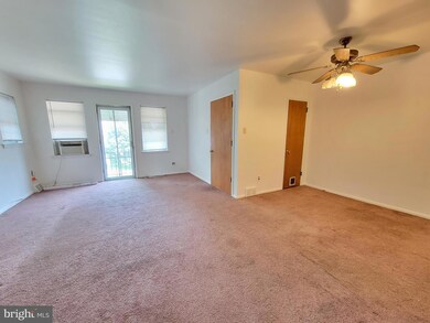 628 W Providence Rd unit 2, Aldan, PA 19018 - photo 3