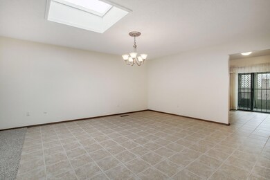 5901 Elmwood Dr NE, Albuquerque, NM 87109 - photo 4