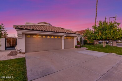 2044 E Catamaran Dr, Gilbert, AZ 85234 - photo 3